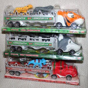 3/$55❤️3x Wild Republic Xtreme Adventure Wolf + Dino + Tiger Transporter Trucks